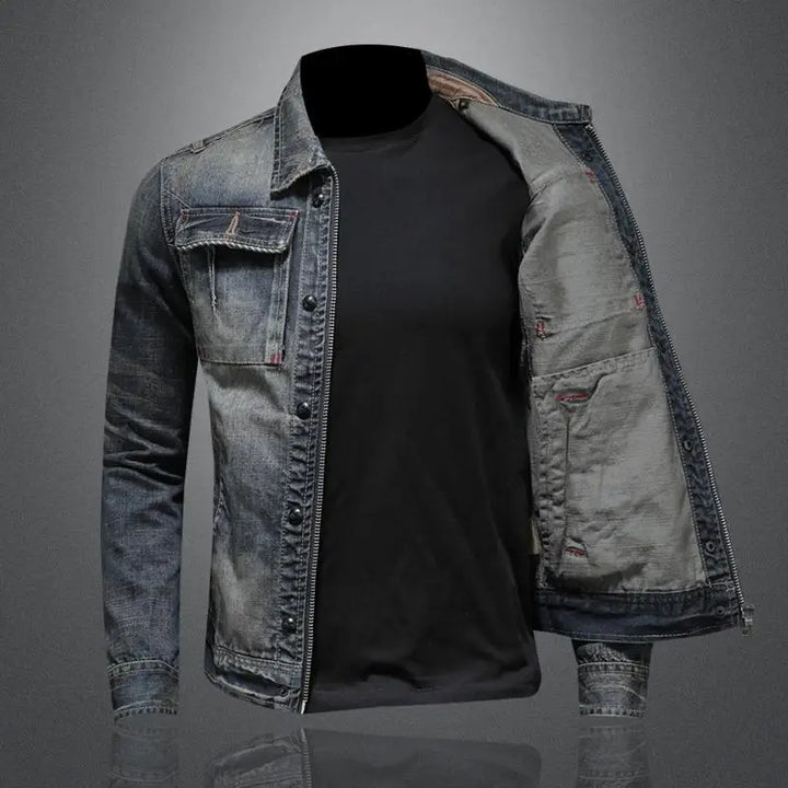 Denim Jacket – Flap Pockets & Structured Seams