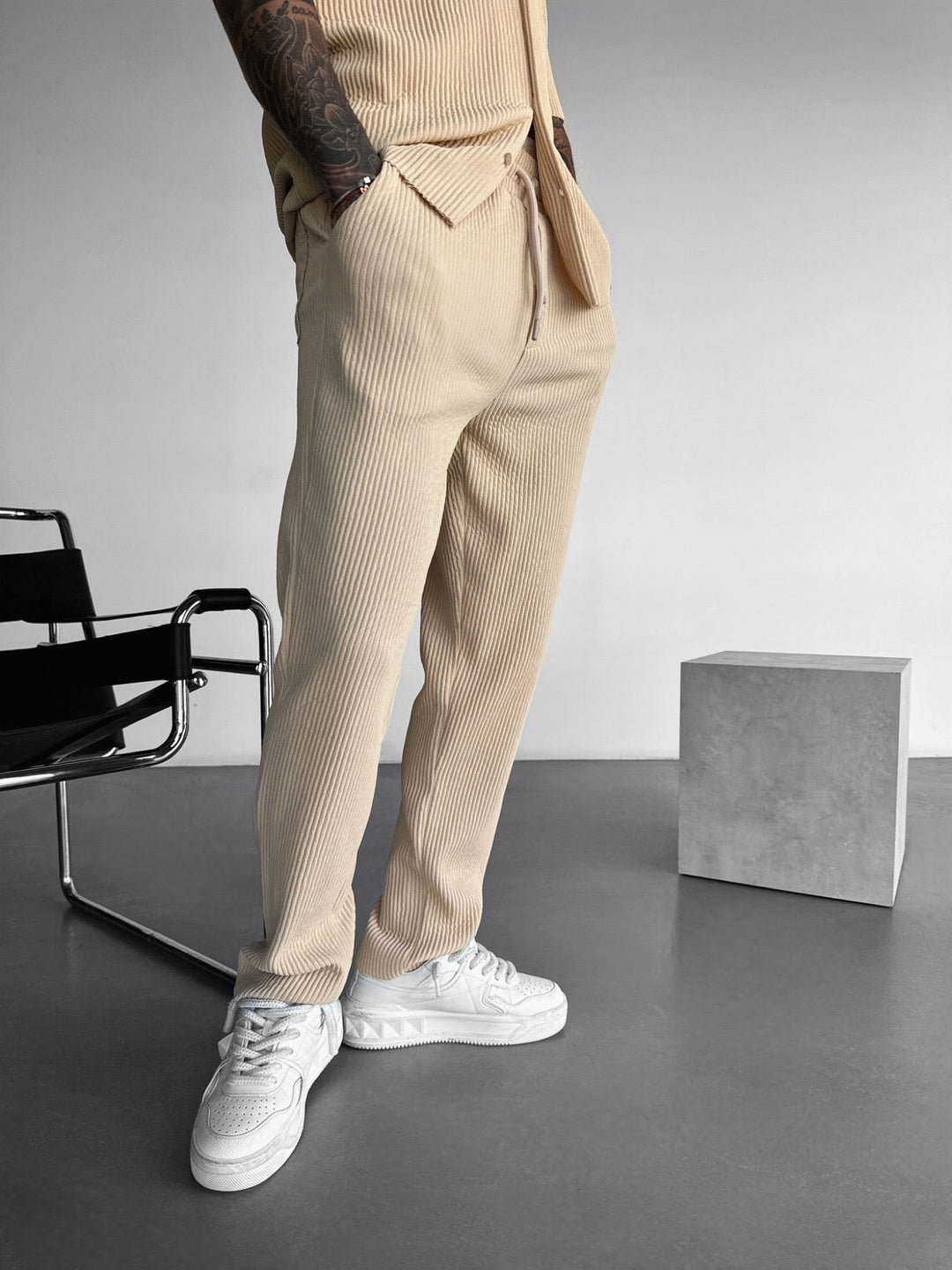 Ribbed Trousers – Elastic Waistband & Relaxed Cut